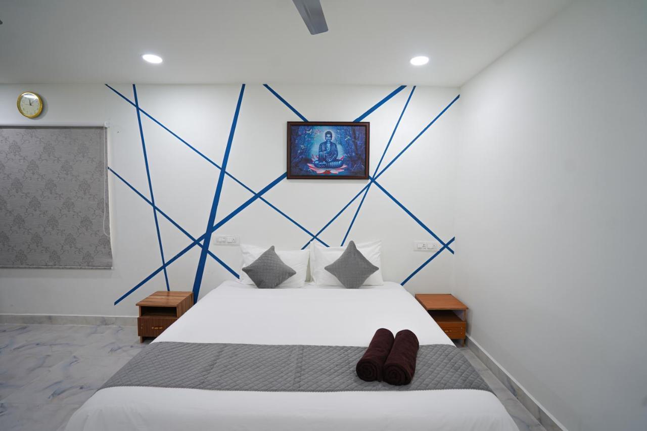 Mahasri Studio Apartments- Brand New Fully Furnished Air Conditioned Studio Apartments 티루파티 외부 사진