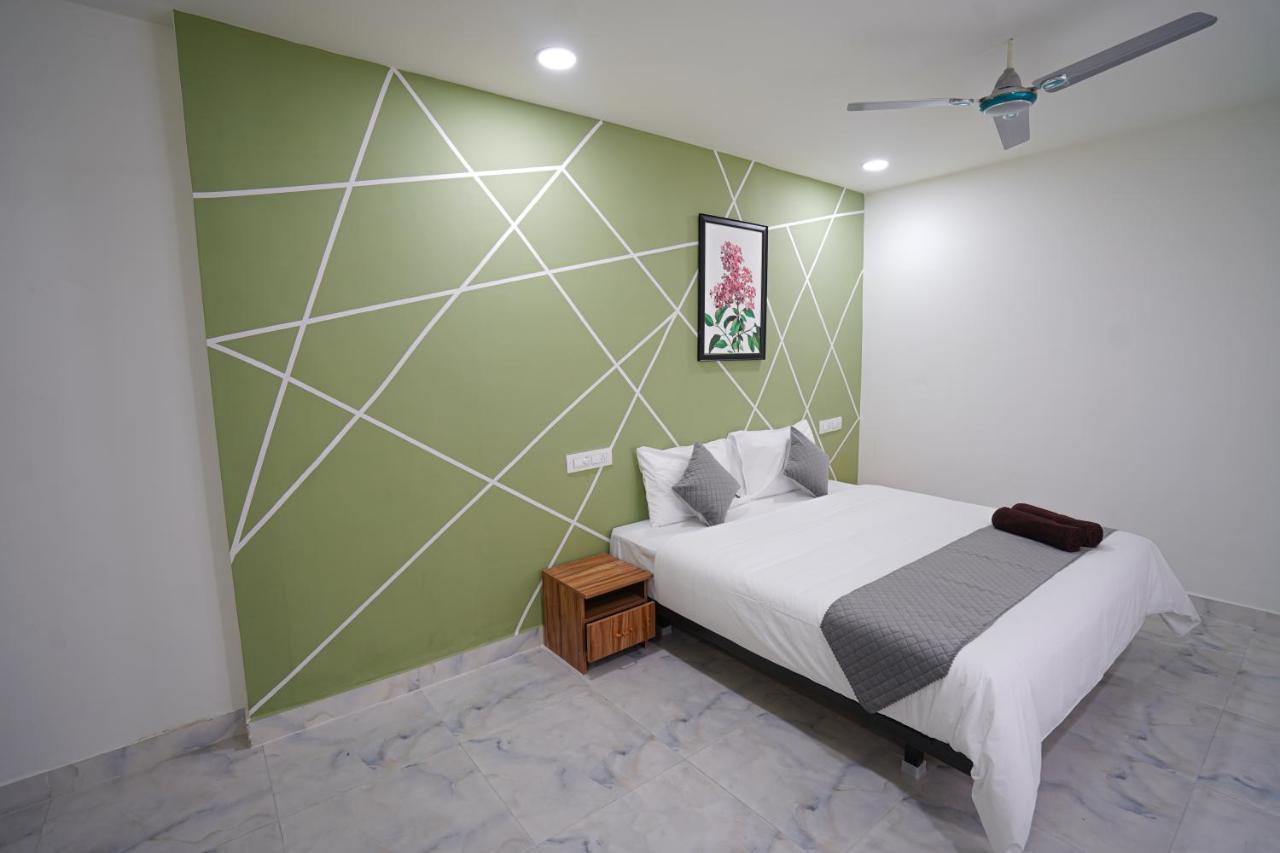 Mahasri Studio Apartments- Brand New Fully Furnished Air Conditioned Studio Apartments 티루파티 외부 사진