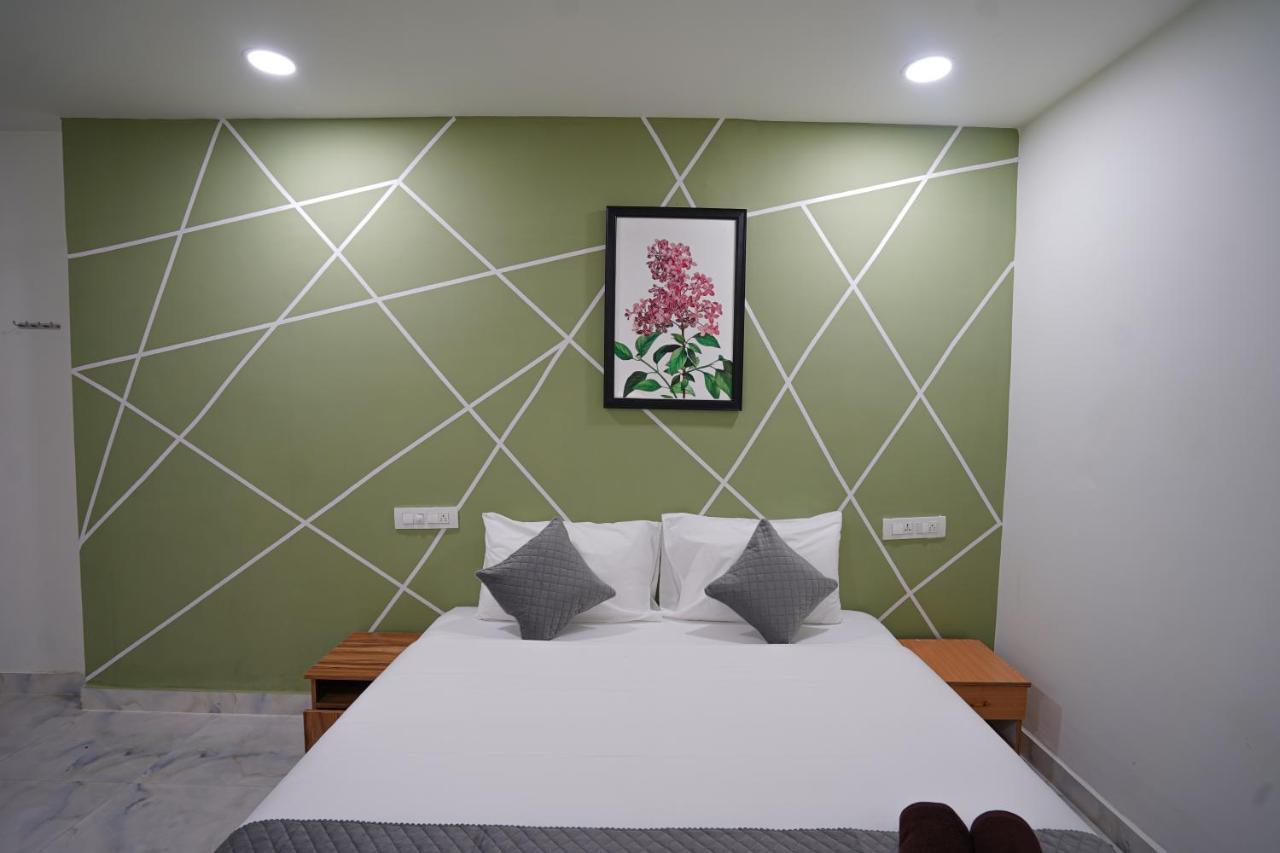 Mahasri Studio Apartments- Brand New Fully Furnished Air Conditioned Studio Apartments 티루파티 외부 사진