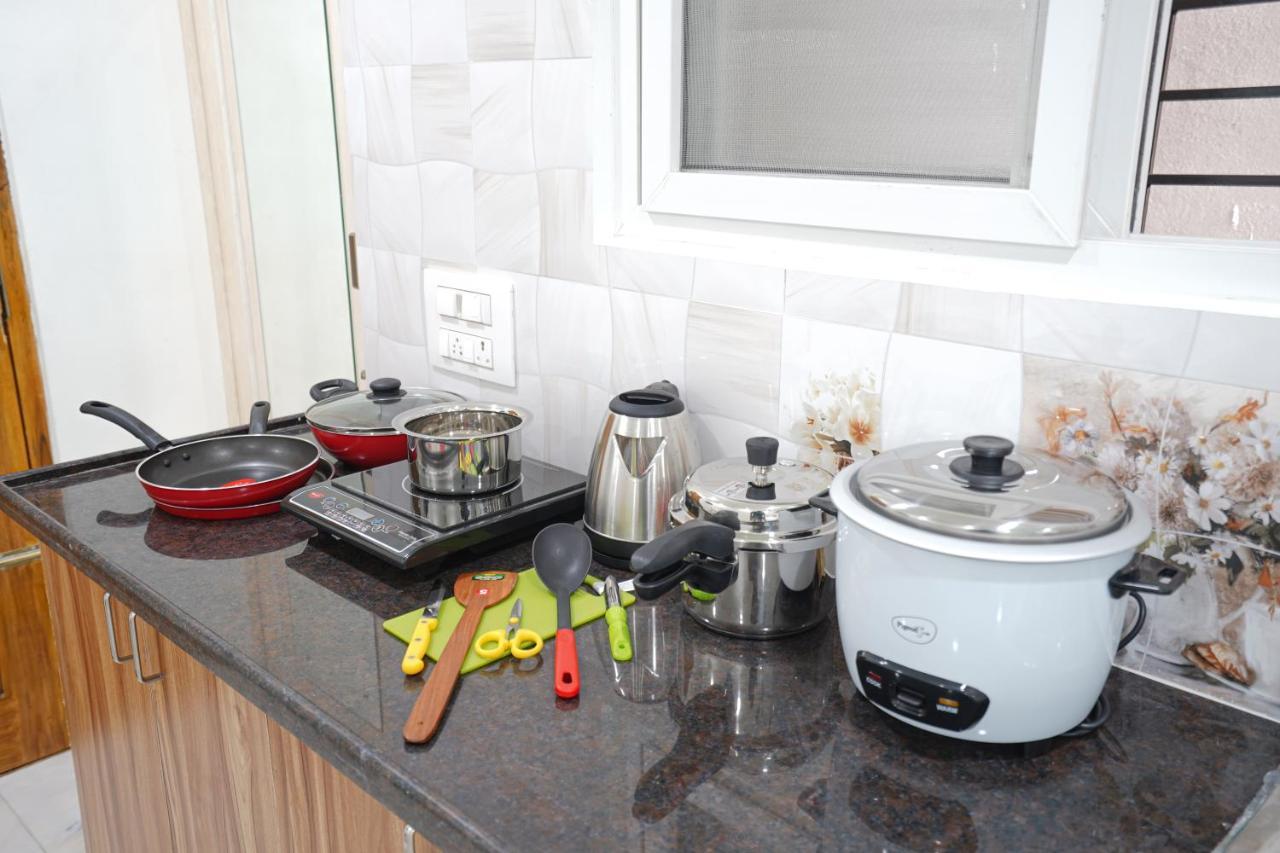Mahasri Studio Apartments- Brand New Fully Furnished Air Conditioned Studio Apartments 티루파티 외부 사진