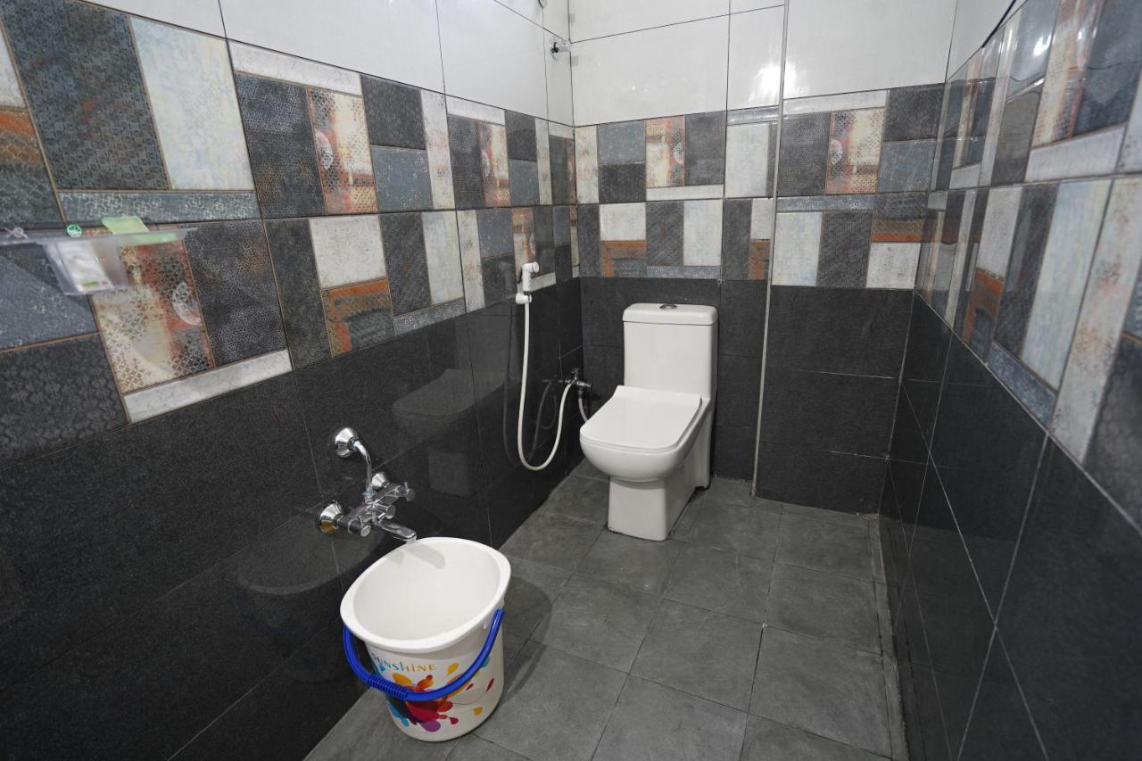 Mahasri Studio Apartments- Brand New Fully Furnished Air Conditioned Studio Apartments 티루파티 외부 사진